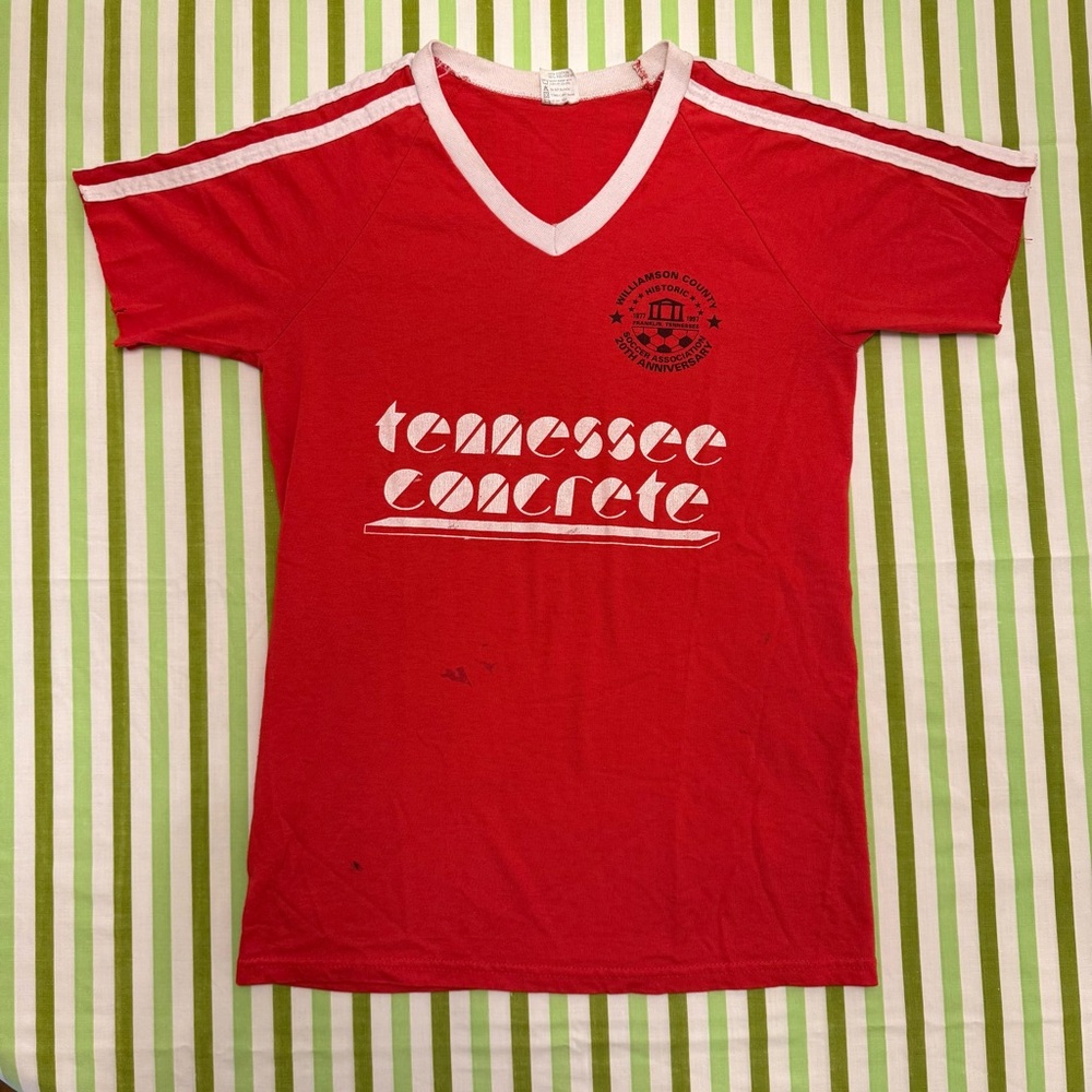 Vintage Soccer Jersey Shirt - Tennessee Concrete - Red Short Sleeve Tee, Small